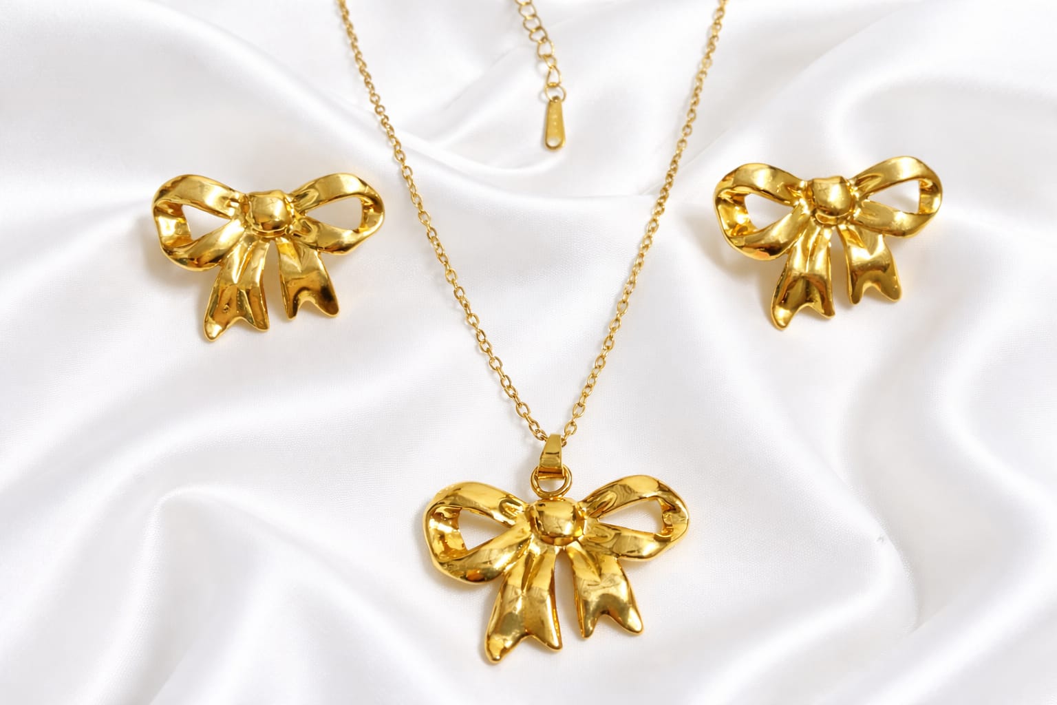 elegant golden bowknot necklace & earring set elegant golden bowknot necklace & earring set