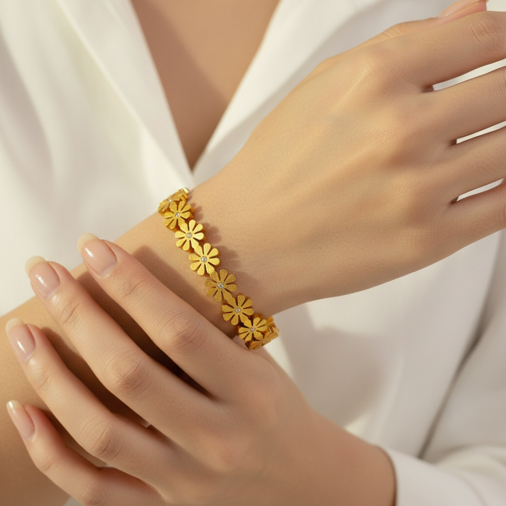 gold floral design bangle for women – elegant daisy pattern statement gold floral design bangle for women – elegant daisy pattern statement